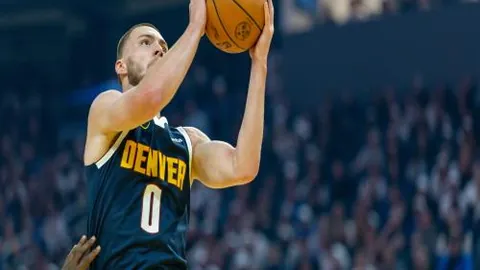 塞維利亞次戰3-0力克曼聯躍進八強 恩內斯里梅開二度 曼聯犯兩失誤陷險境